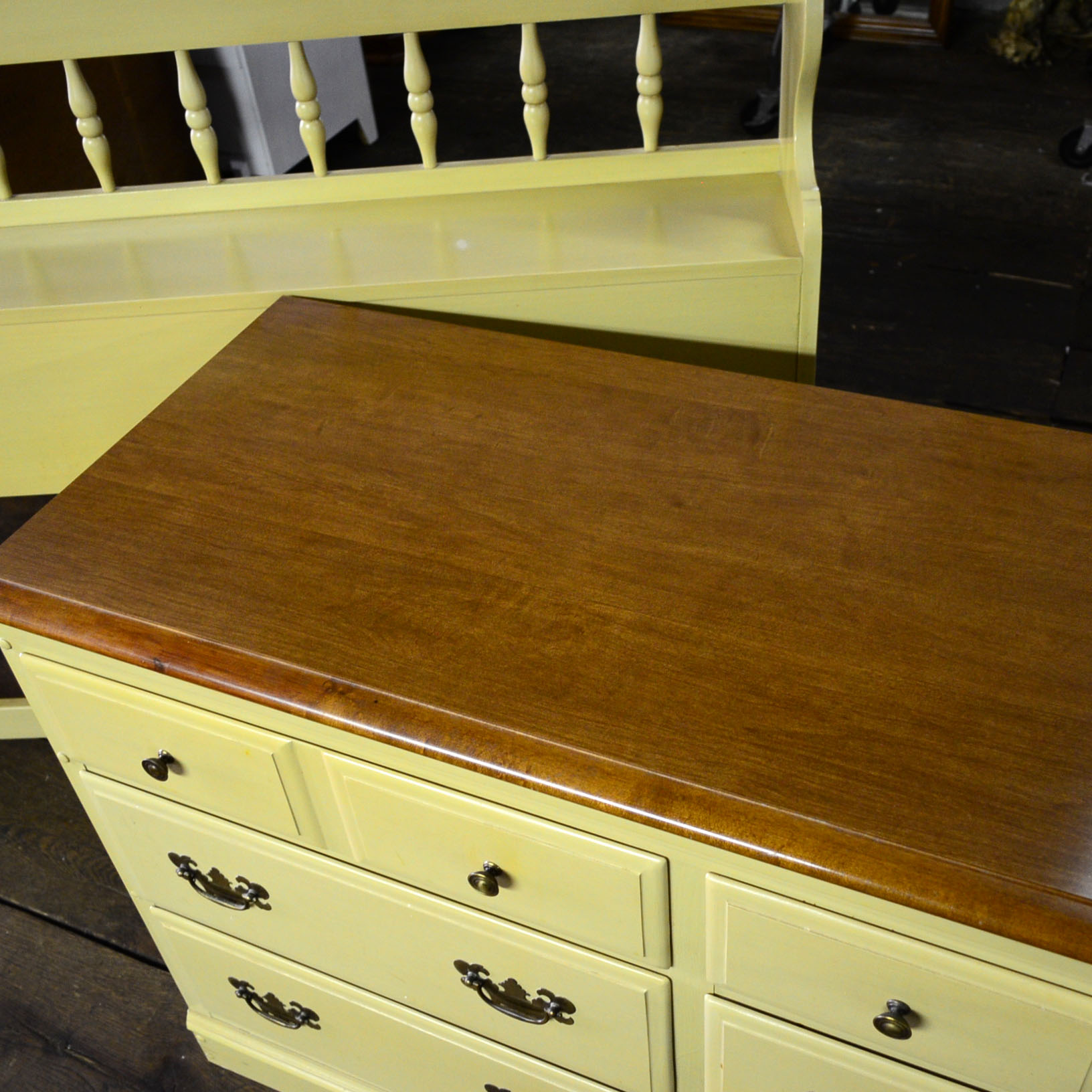 Heywood-Wakefield Traditional Dresser & Headboard