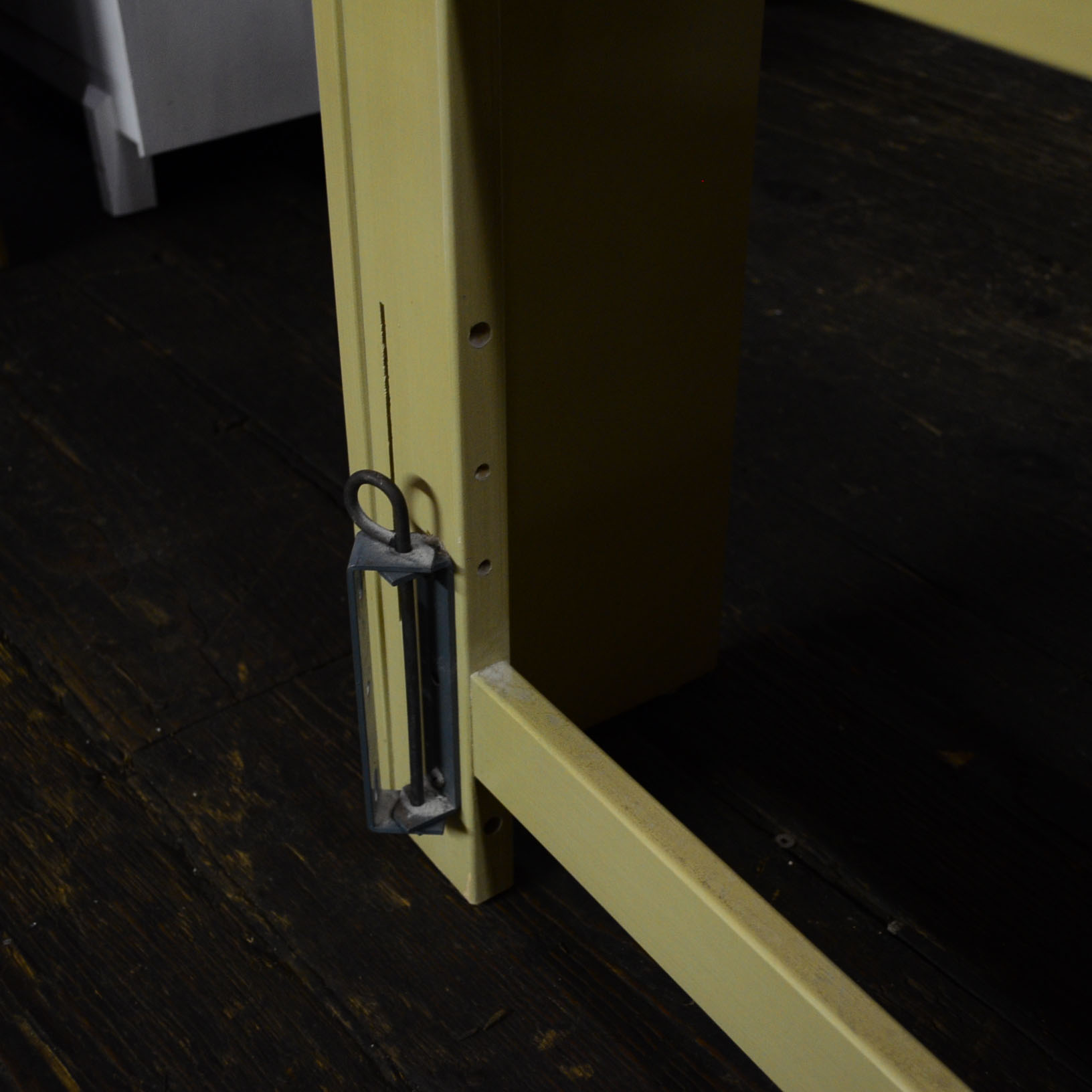 Heywood-Wakefield Traditional Dresser & Headboard