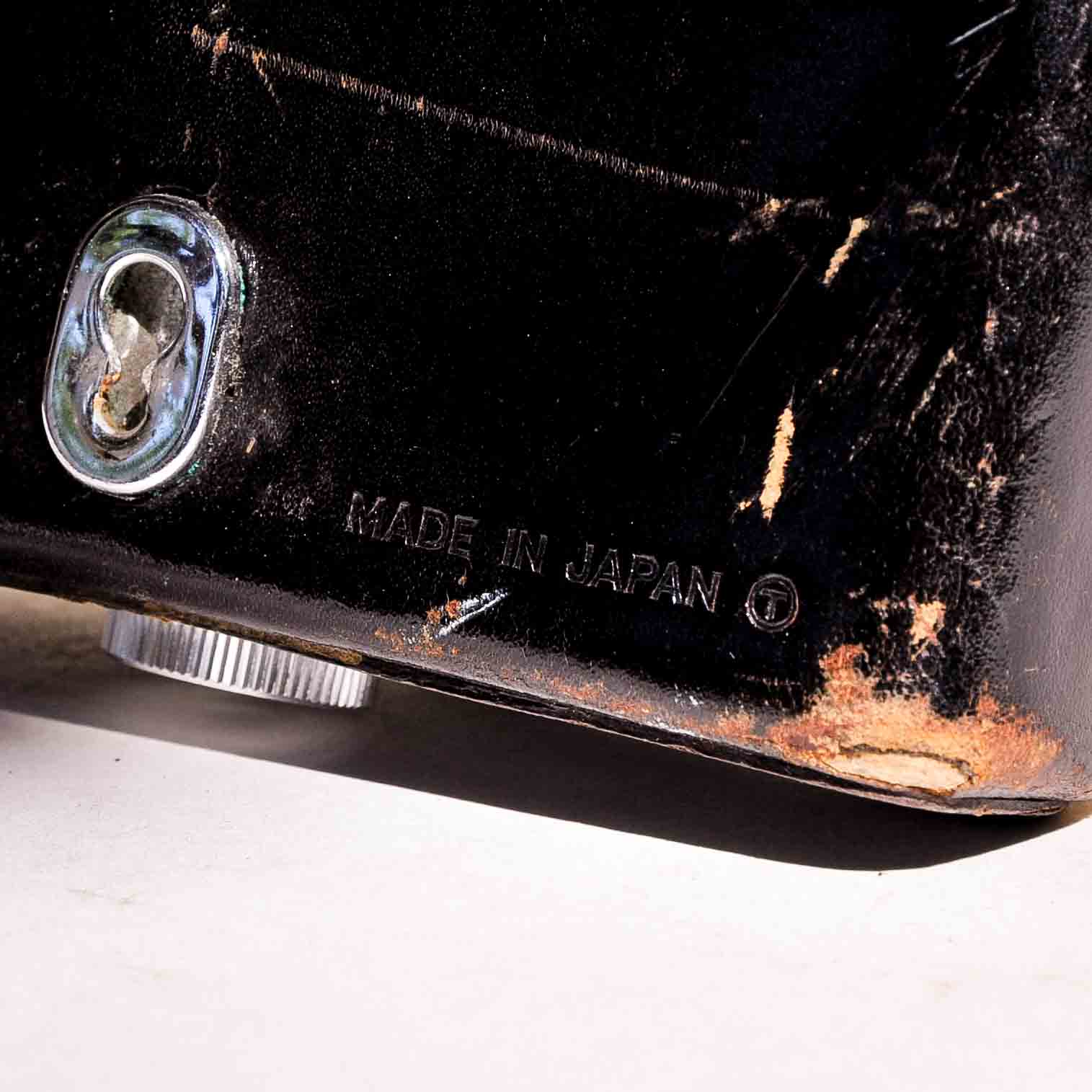 Vintage Yashica Electro 35 Camera in Leather Case