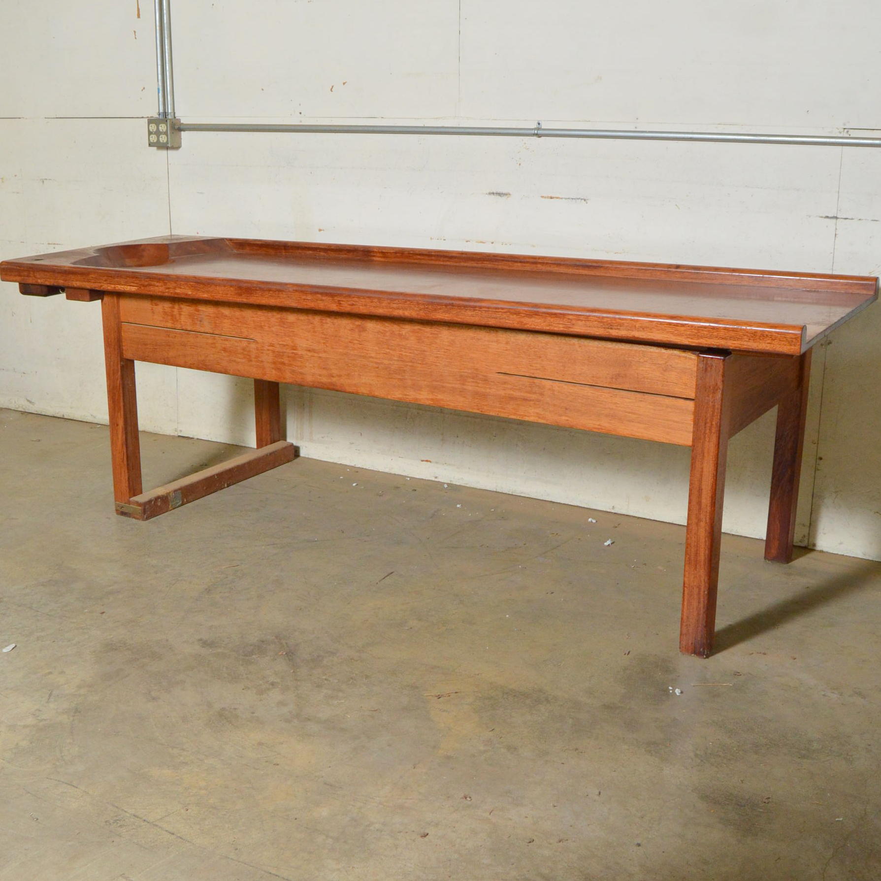 Honduras Mahogany Ayurveda Massage Table