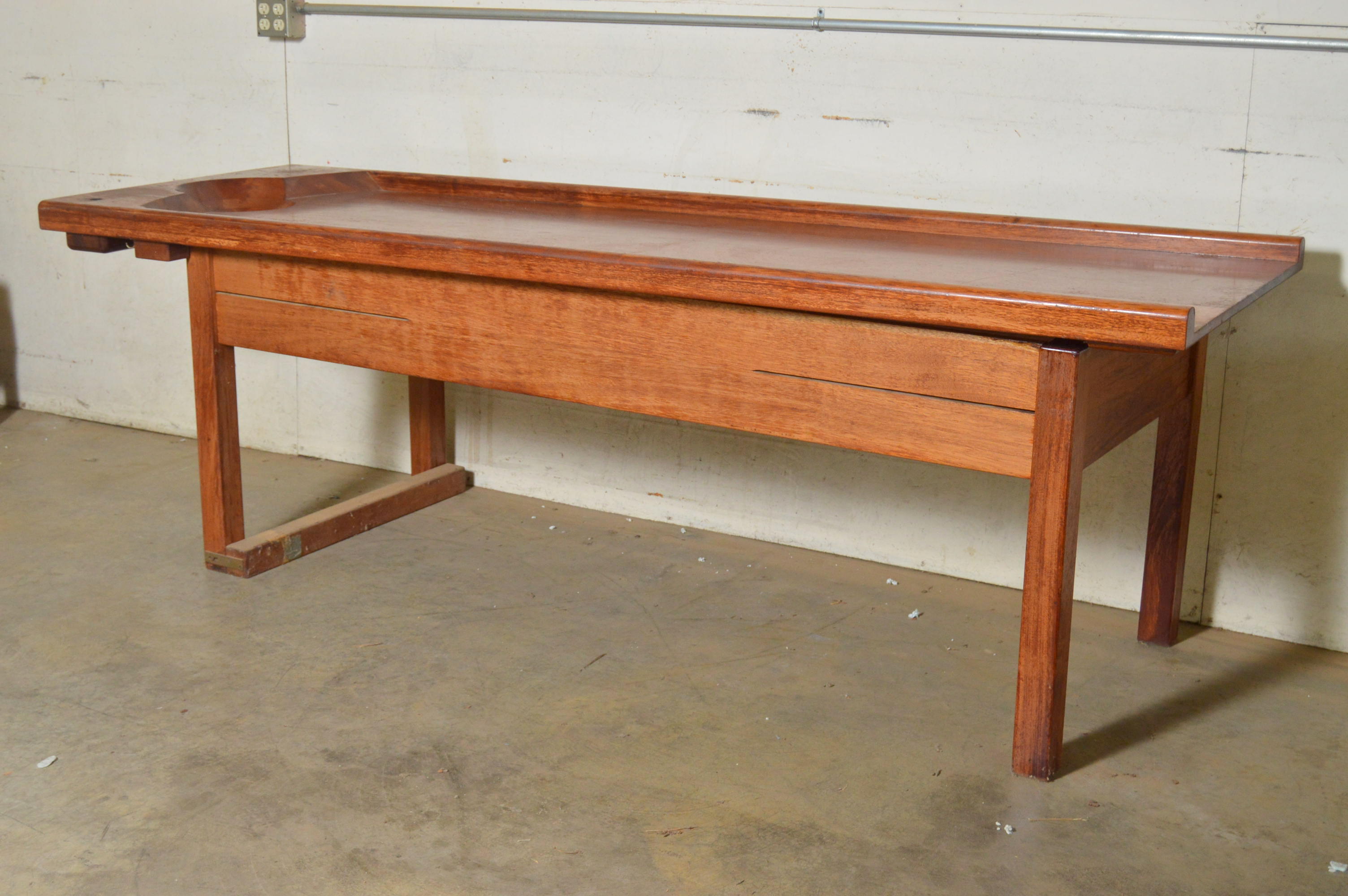 Honduras Mahogany Ayurveda Massage Table