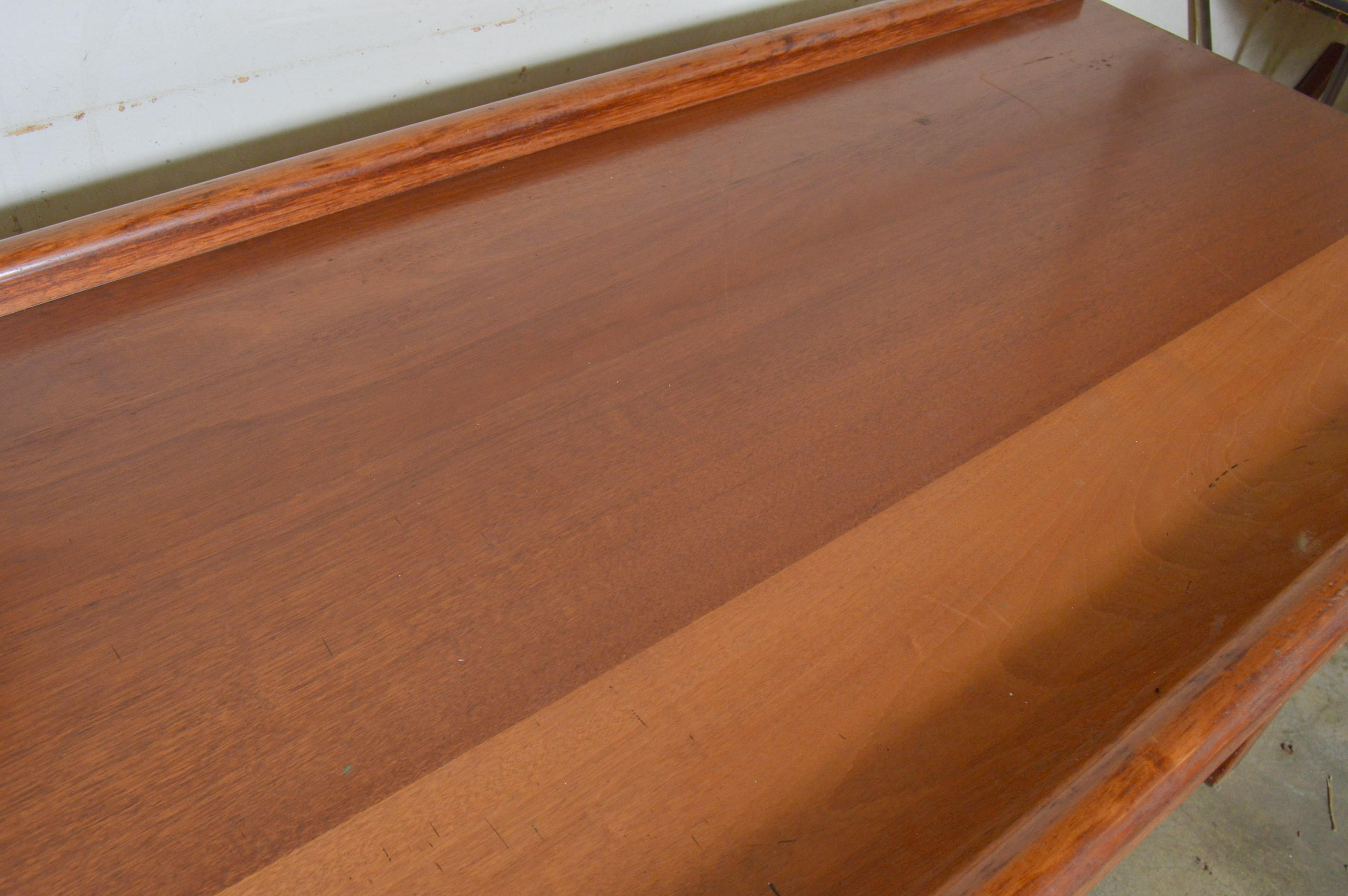 Honduras Mahogany Ayurveda Massage Table