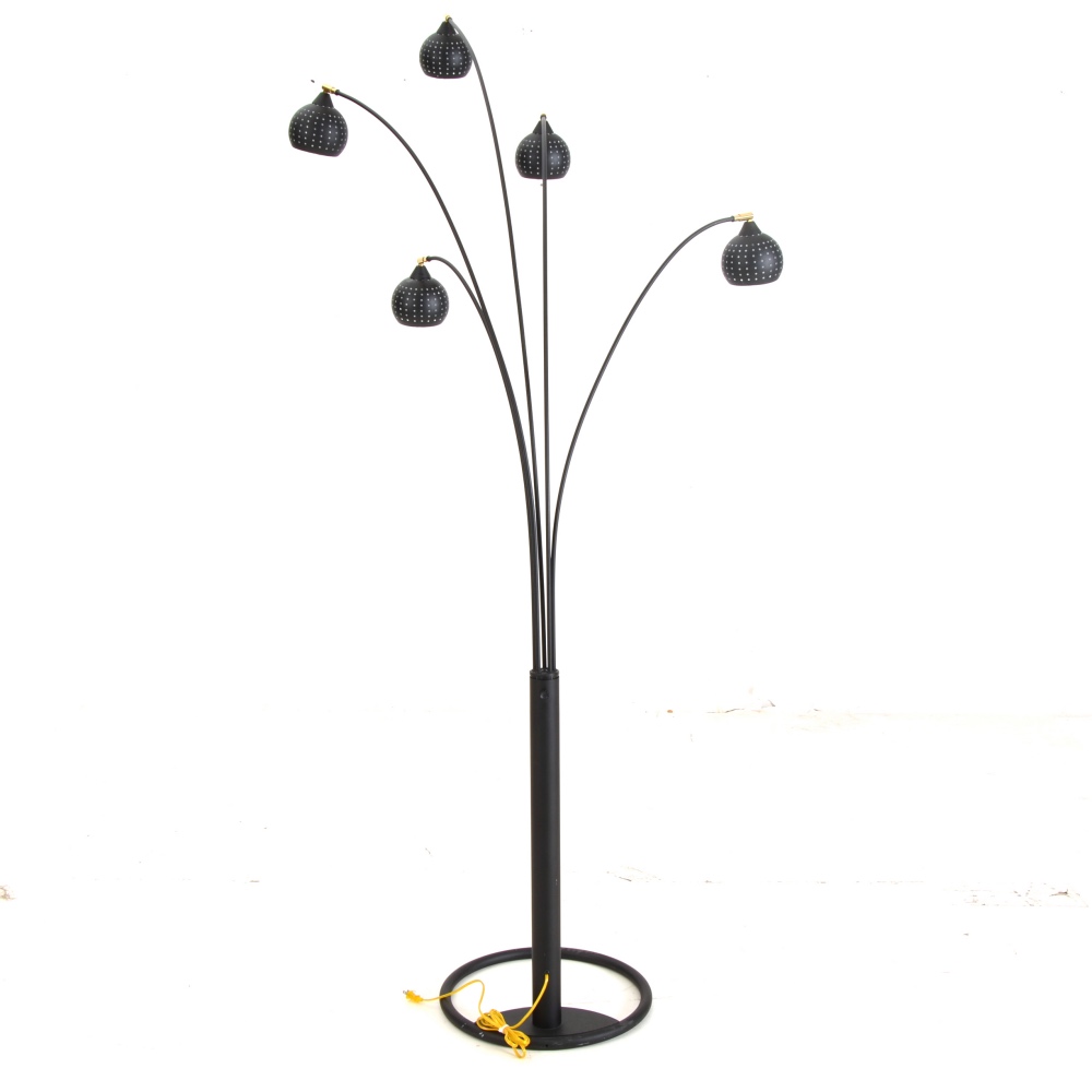 Contemporary Black Metal Cantilevered Floor Lamp