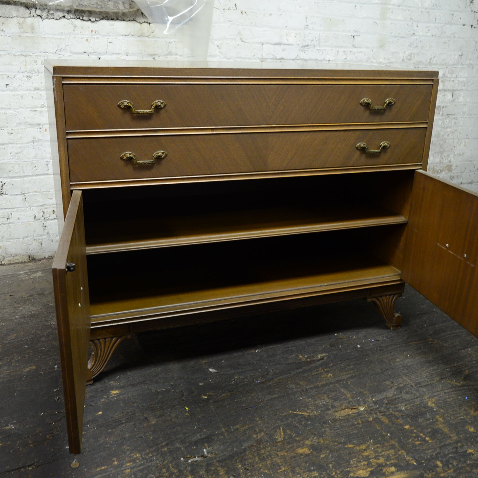 Walnut Duncan Phyfe Chest of Drawers