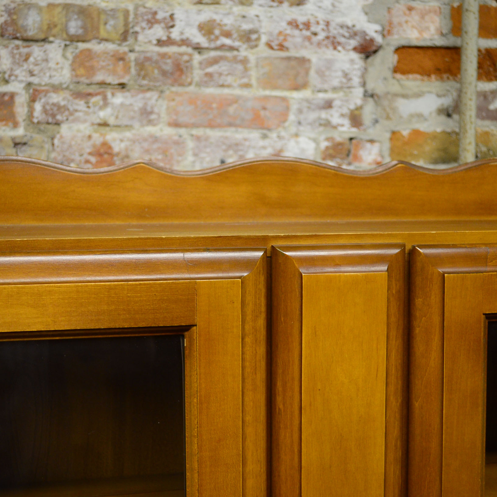 Pine Traditional Cabinet