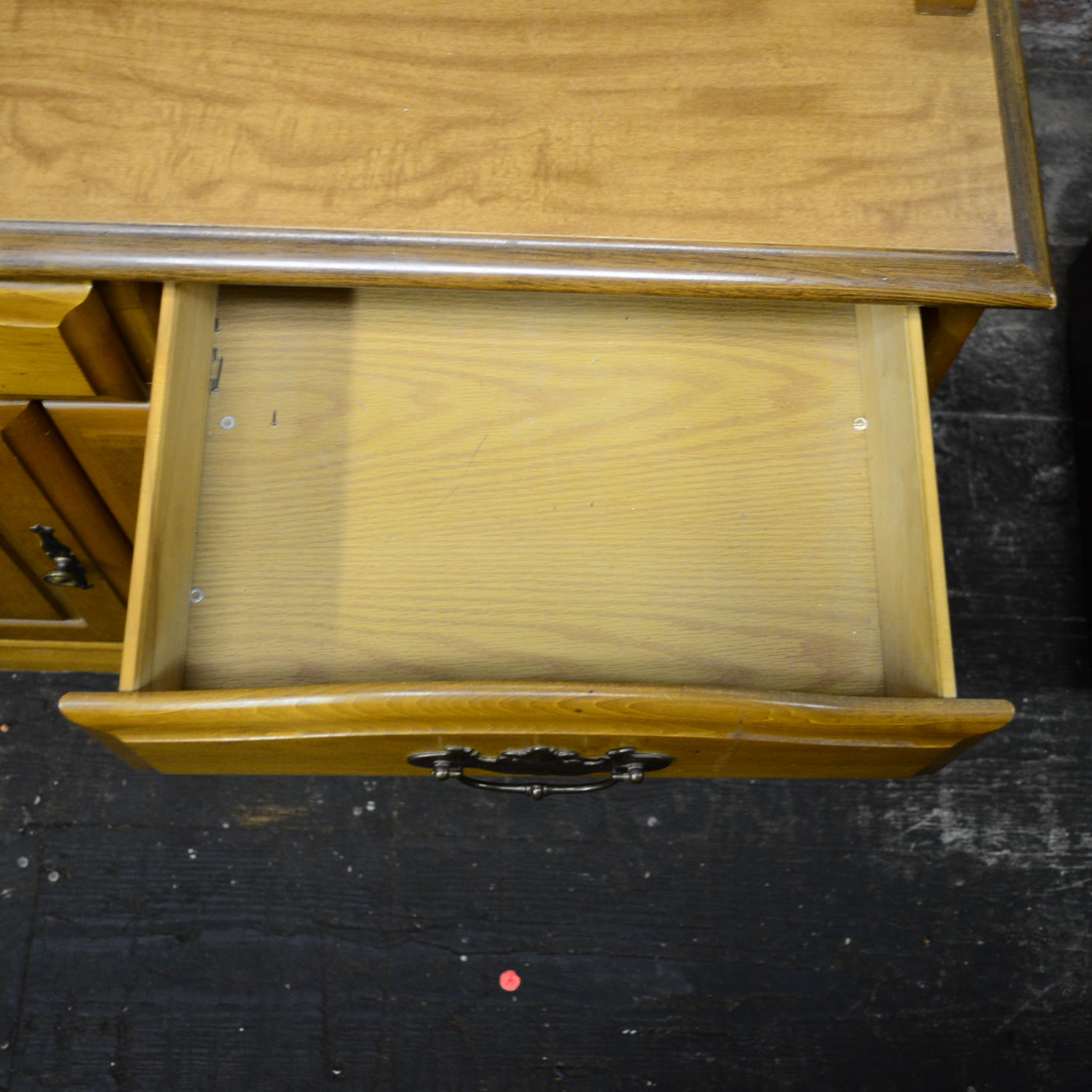 Pine Traditional Cabinet