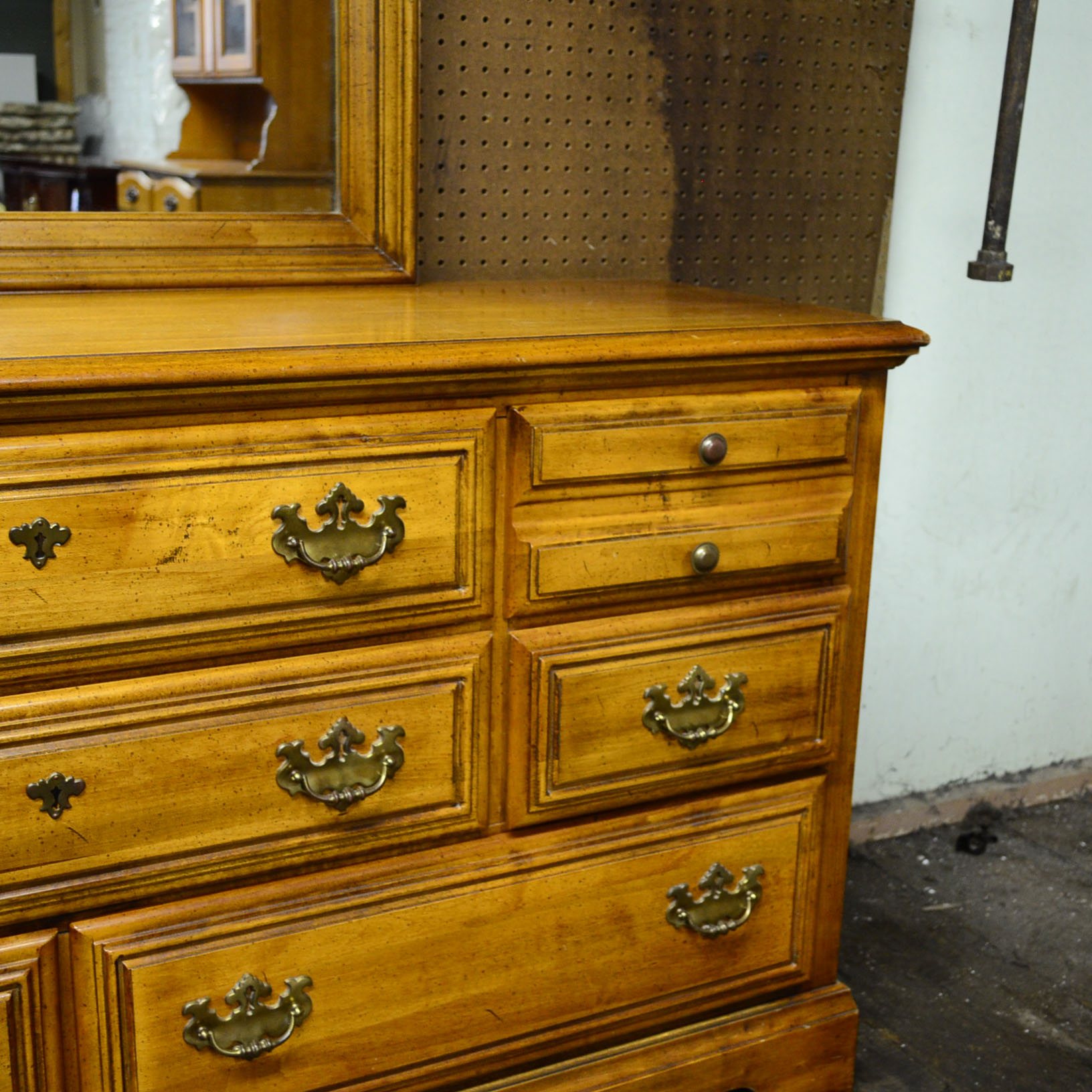 American Drew Traditional Pine Dresser With Attached Mirror
