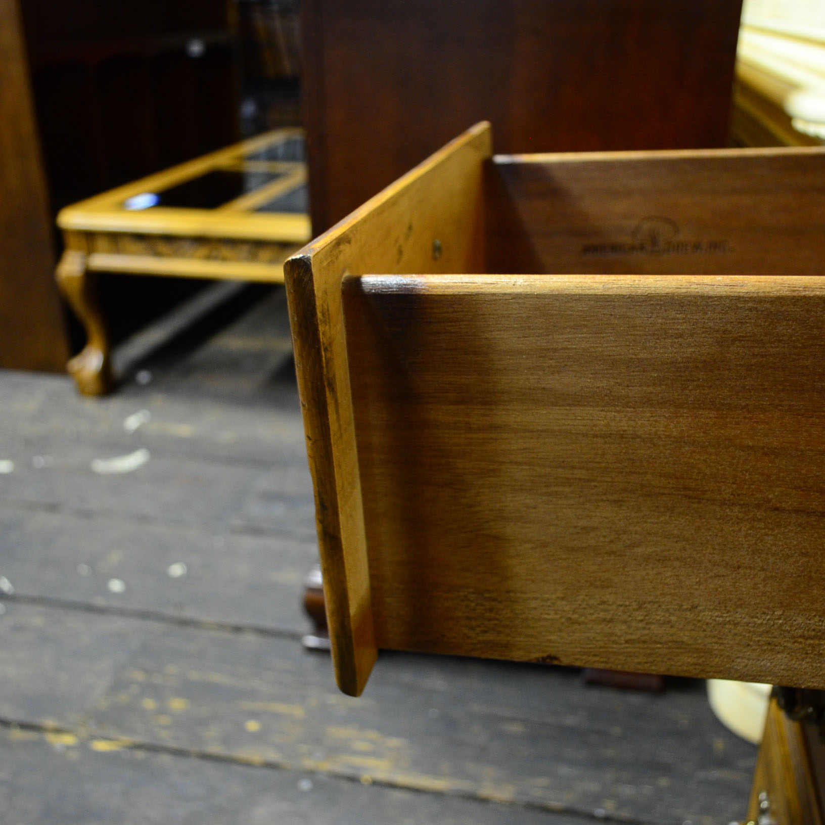 American Drew Traditional Pine Dresser With Attached Mirror