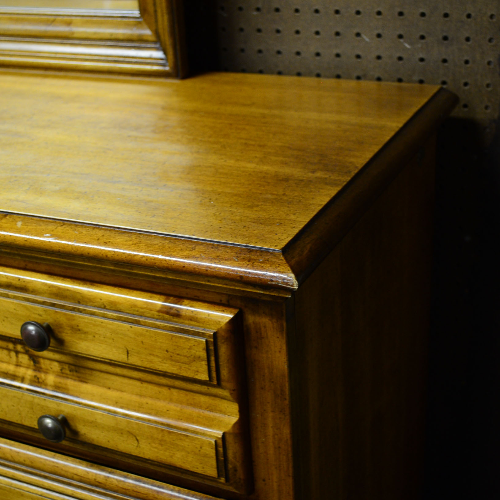 American Drew Traditional Pine Dresser With Attached Mirror