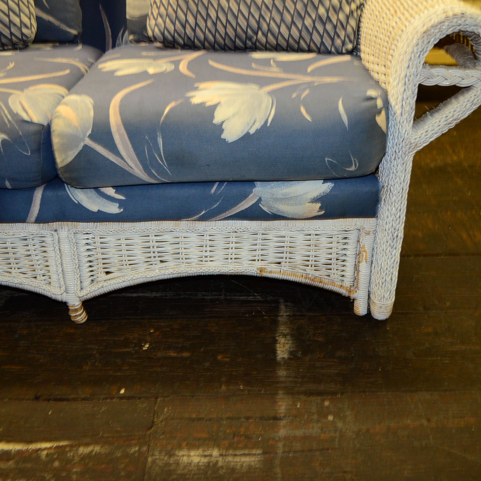 Alexvale Reed Wicker Patio Loveseat