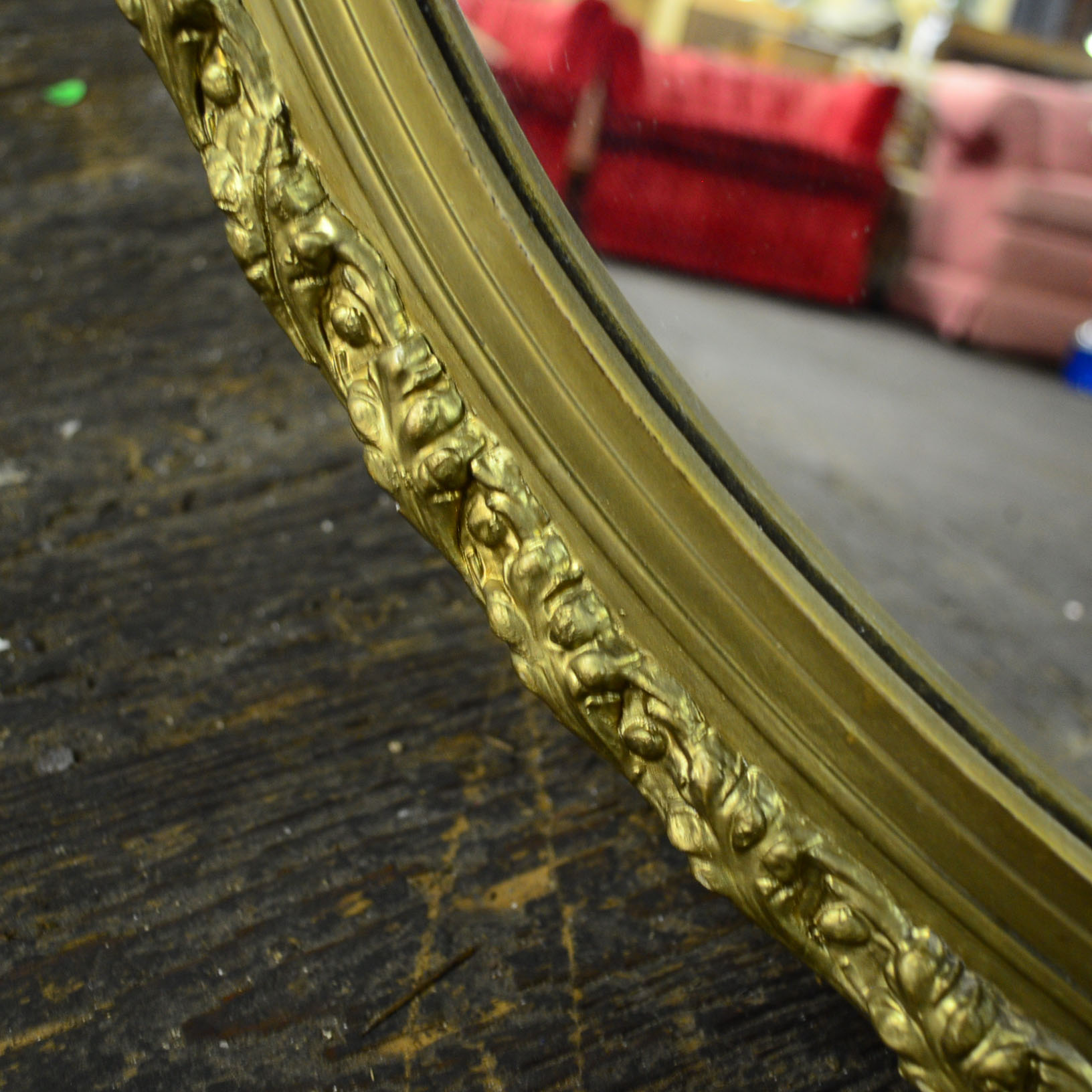 Traditional Oval Mirror