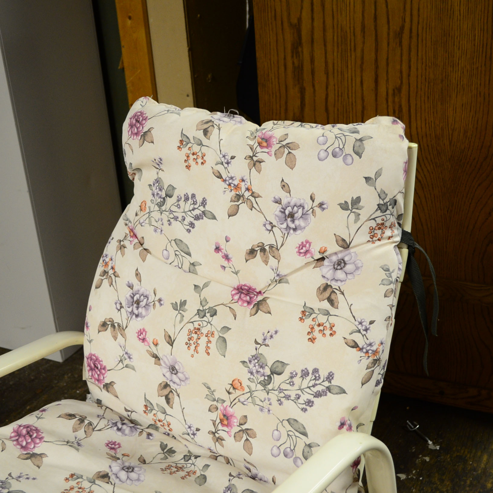 Contemporary Metal & Vinyl Patio Chair