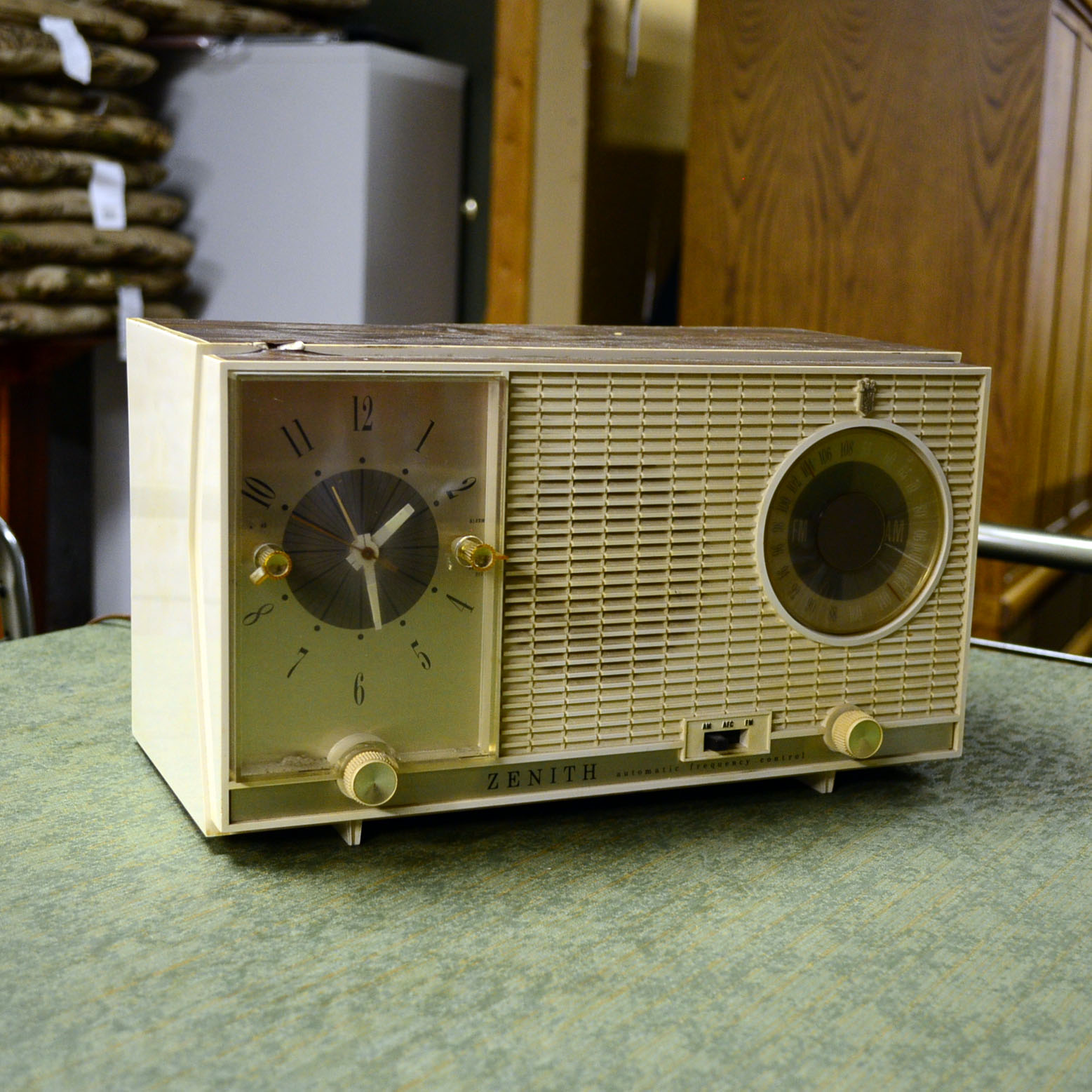 Vintage Zenith Radio