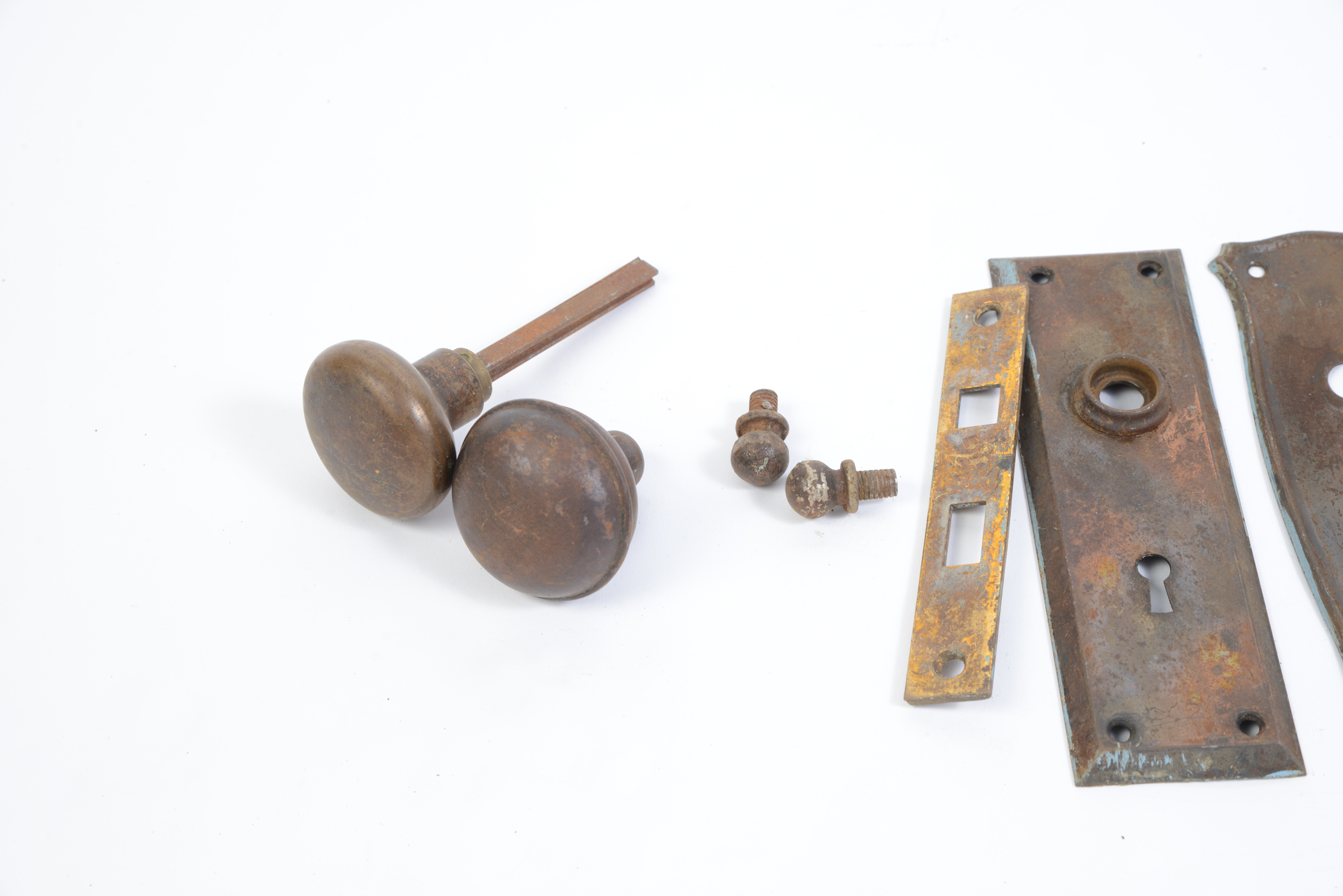 Antique Brass Door Knobs and Plates