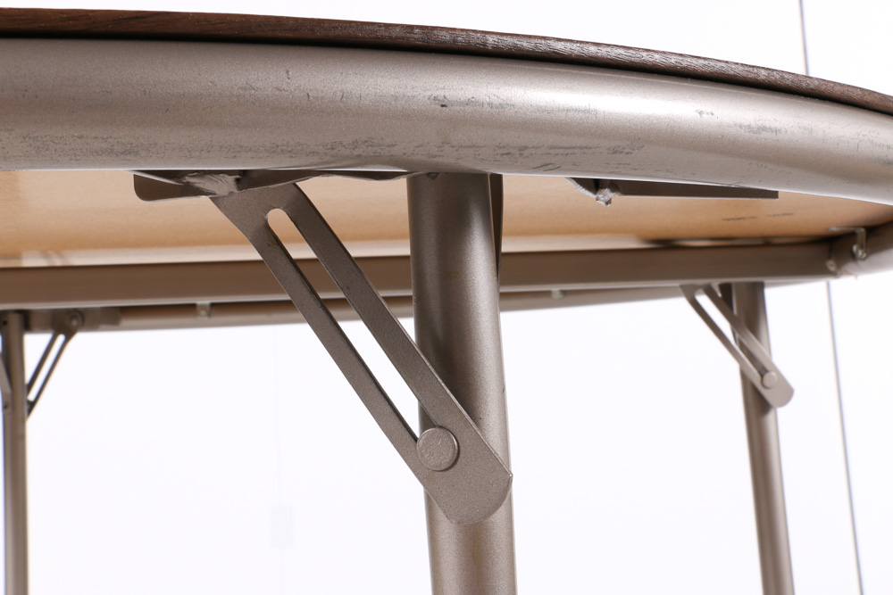 Round Samsonite Folding Card Table
