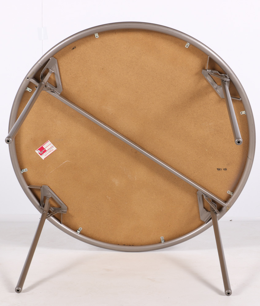 Round Samsonite Folding Card Table