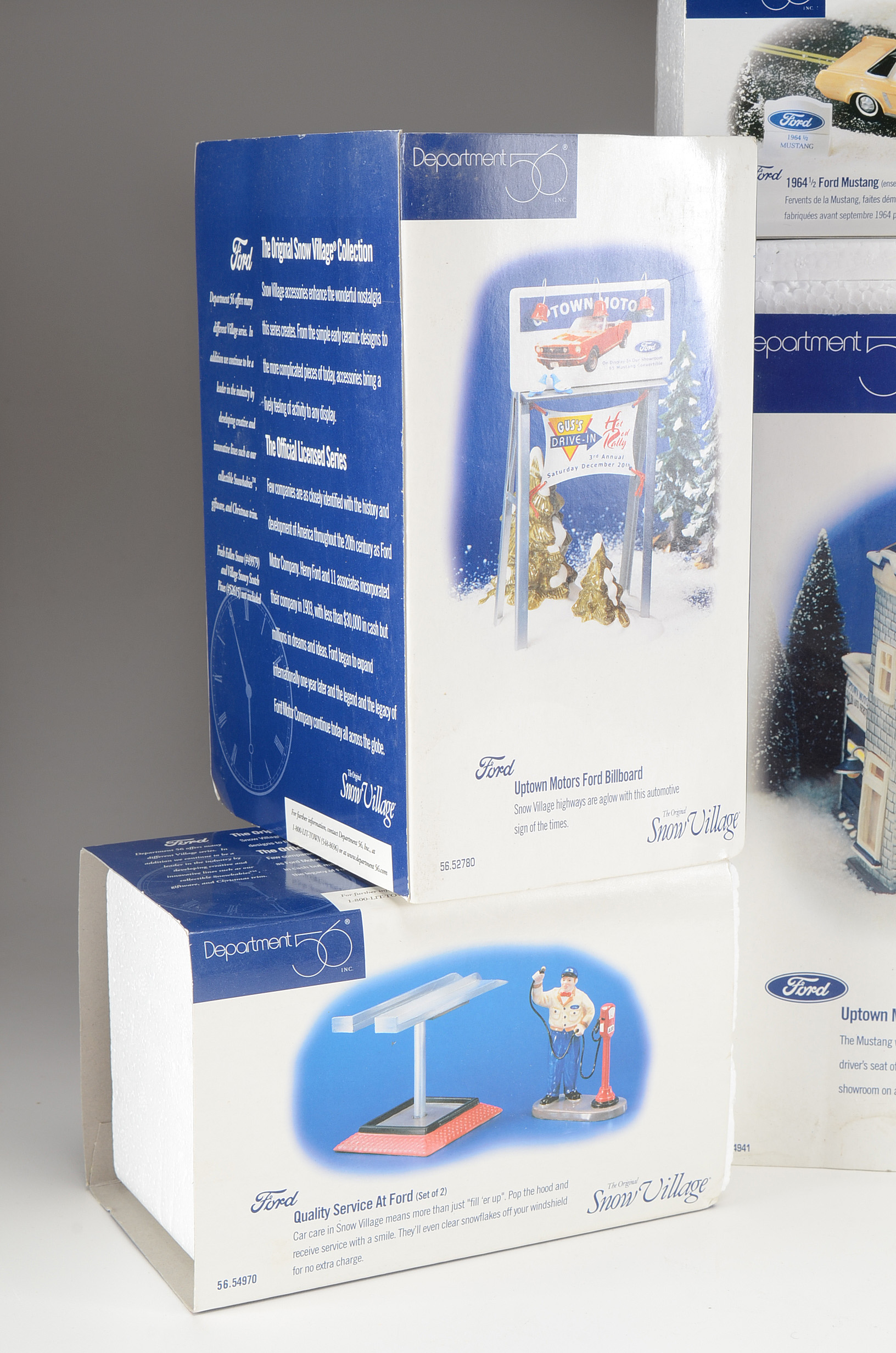 Department 56 Holiday "Uptown Motors Ford" Snow Village Accessories