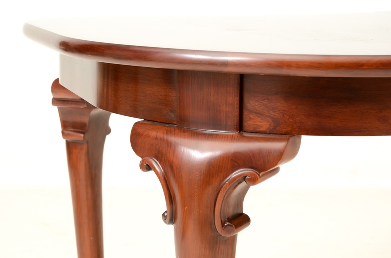Pennsylvania Classics, Inc Mahogany Dining Room Table with Chairs