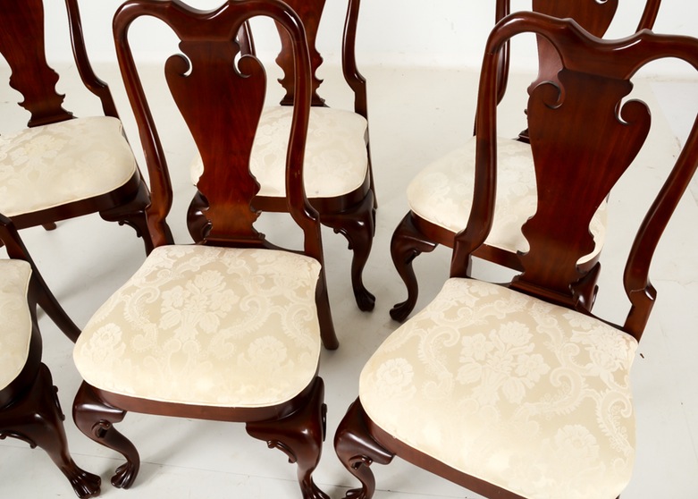 Pennsylvania Classics, Inc Mahogany Dining Room Table with Chairs