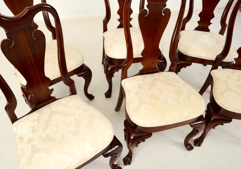 Pennsylvania Classics, Inc Mahogany Dining Room Table with Chairs