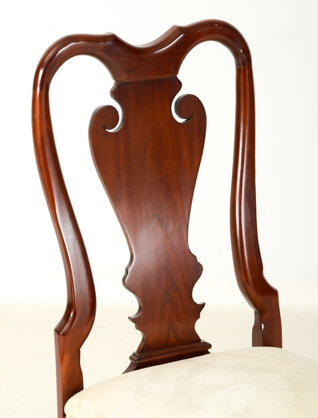 Pennsylvania Classics, Inc Mahogany Dining Room Table with Chairs