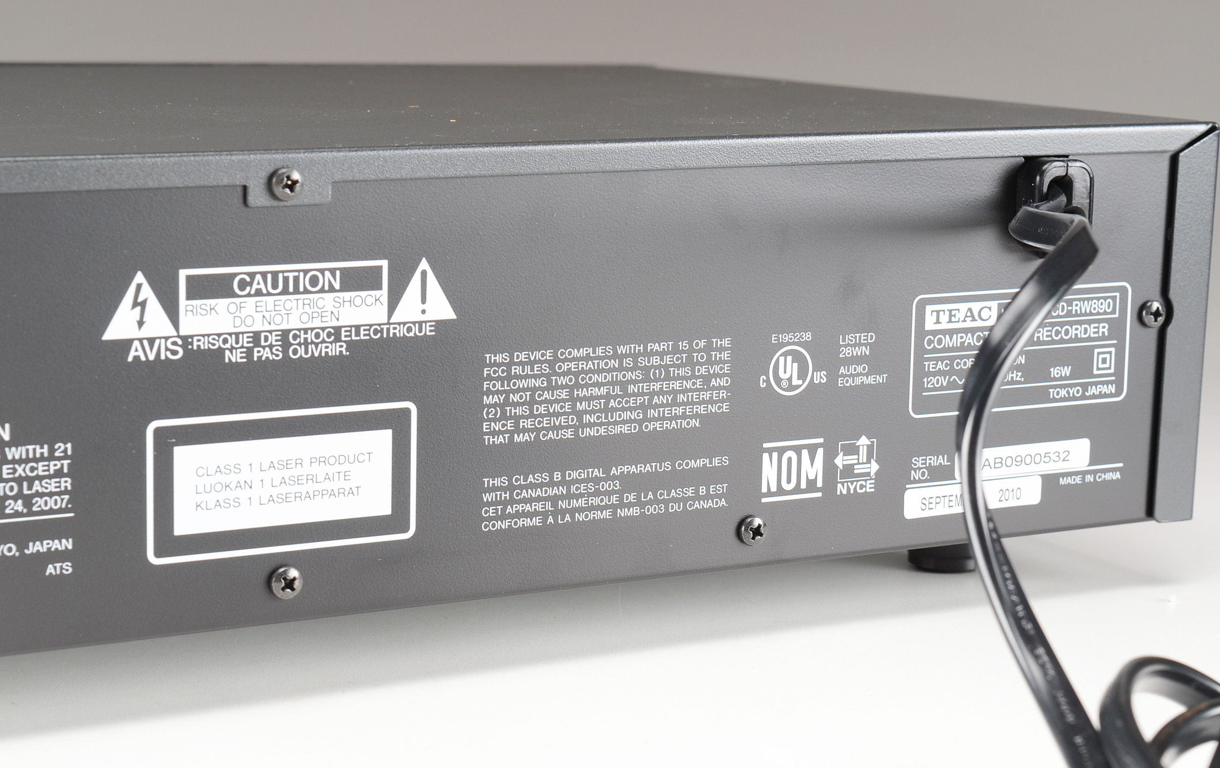 TEAC Compact Disc Recorder Model CD-RW890