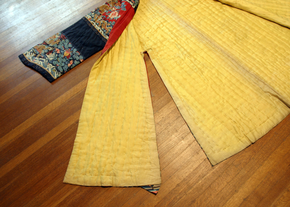 Late Qing Dynasty Court Robe with Dragons