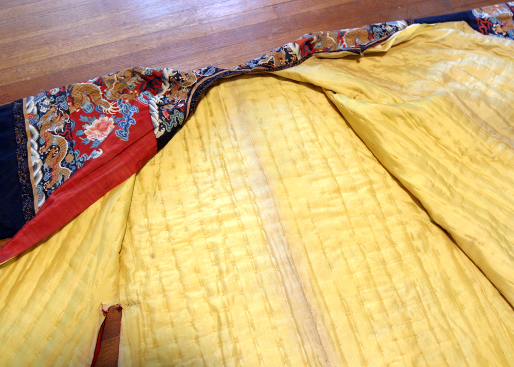 Late Qing Dynasty Court Robe with Dragons