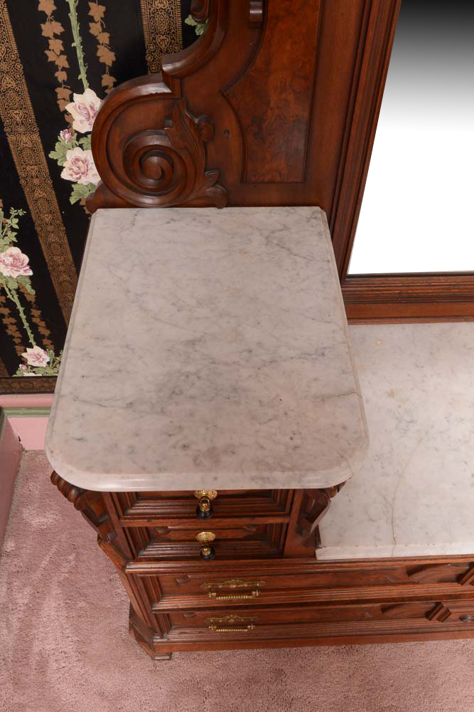 Eastlake Drop Well Dresser