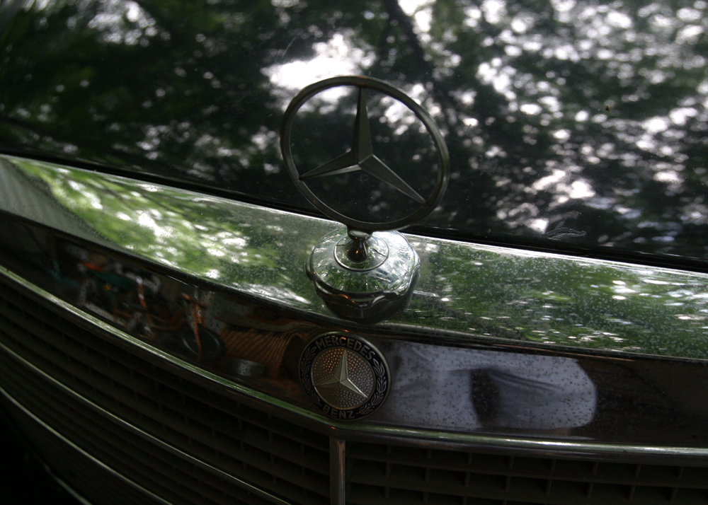 1976 Mercedes-Benz 230.4