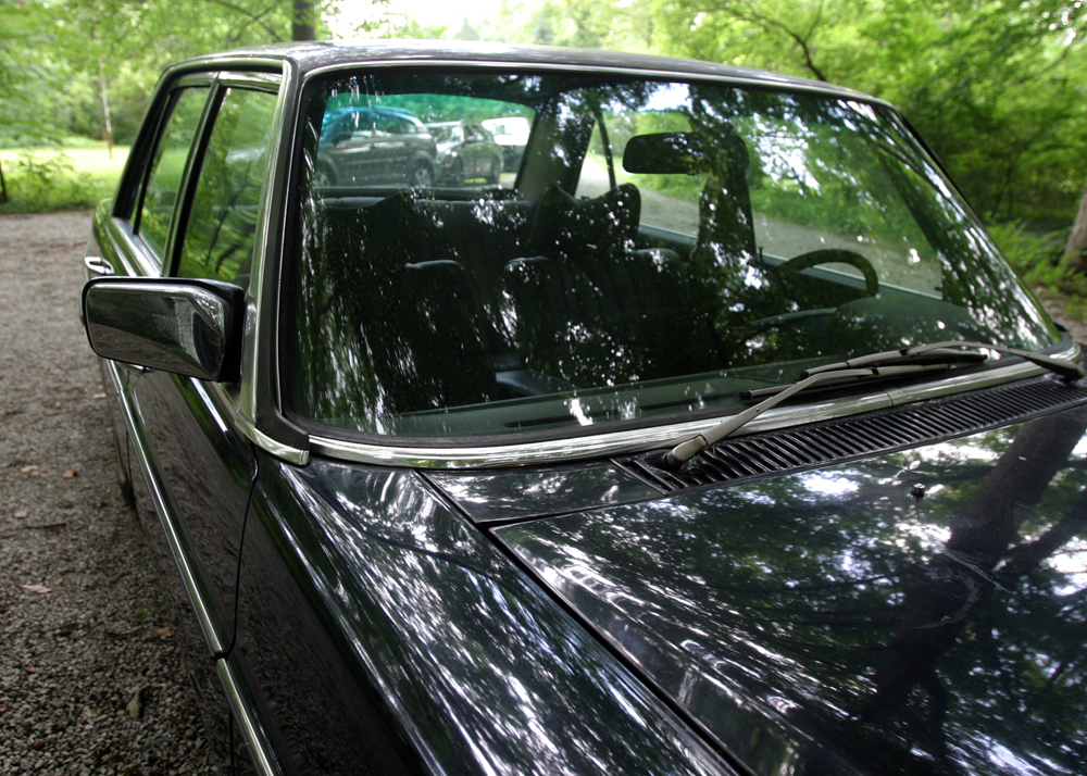 1976 Mercedes-Benz 230.4