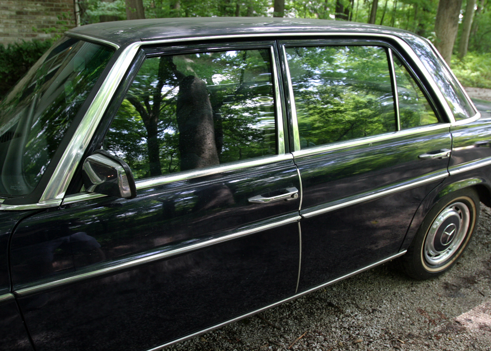 1976 Mercedes-Benz 230.4