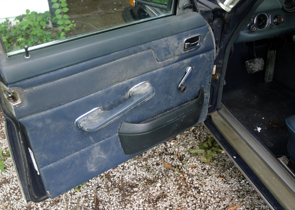 1976 Mercedes-Benz 230.4