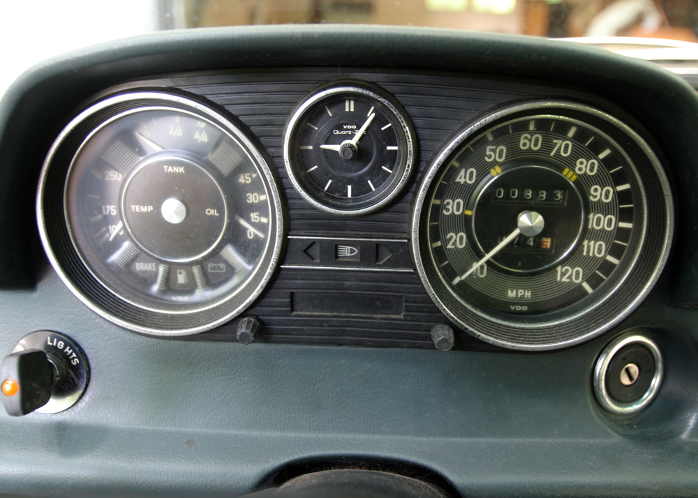 1976 Mercedes-Benz 230.4