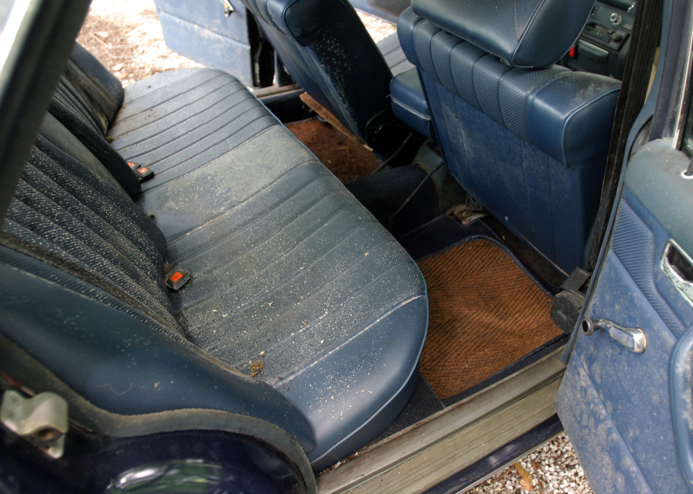 1976 Mercedes-Benz 230.4