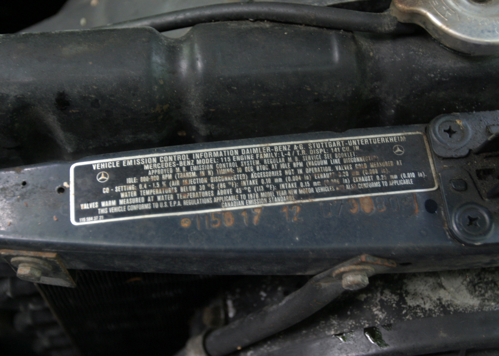 1976 Mercedes-Benz 230.4