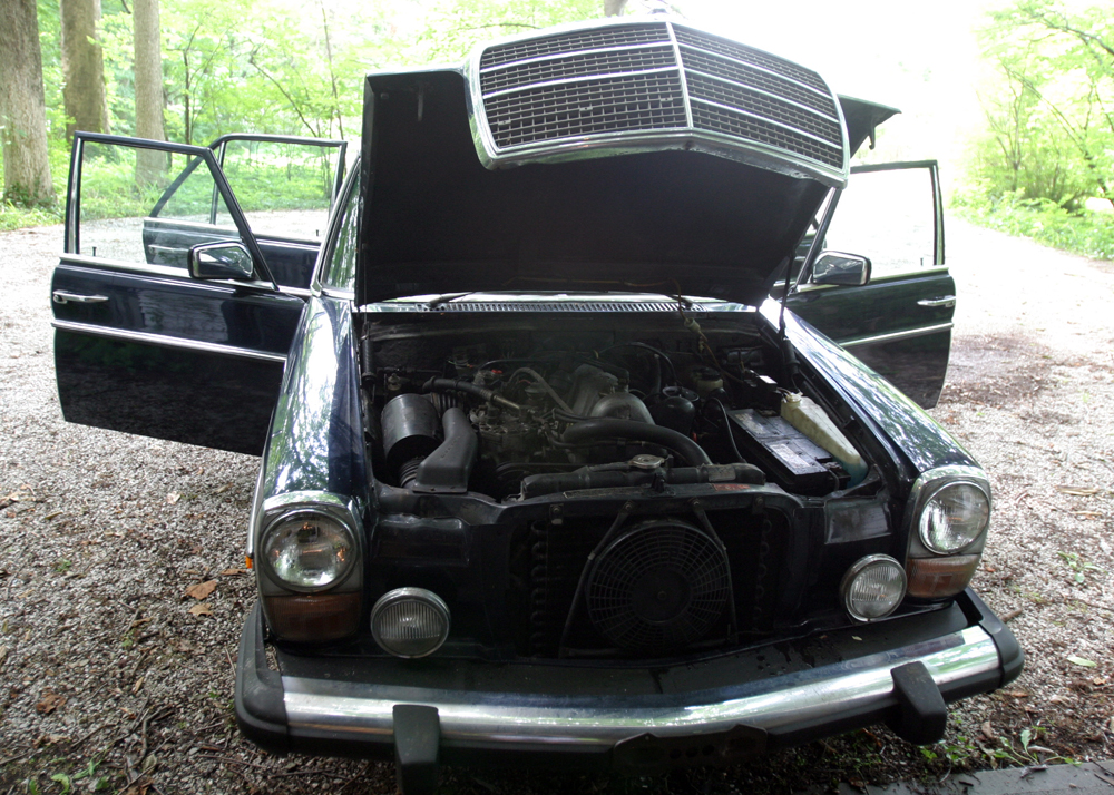 1976 Mercedes-Benz 230.4