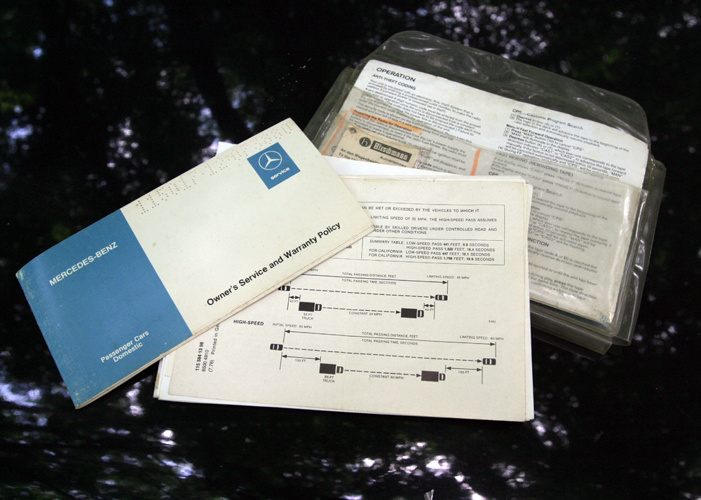 1976 Mercedes-Benz 230.4