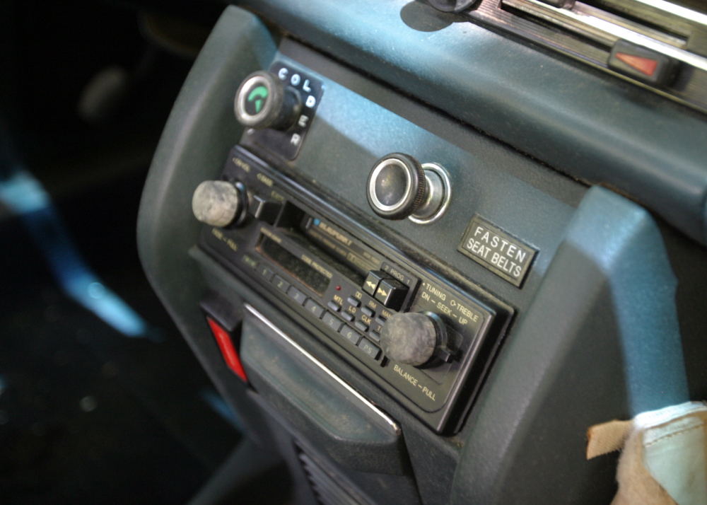 1976 Mercedes-Benz 230.4