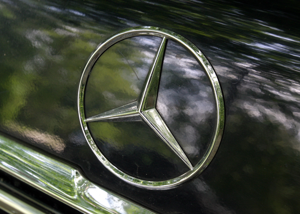 1976 Mercedes-Benz 230.4