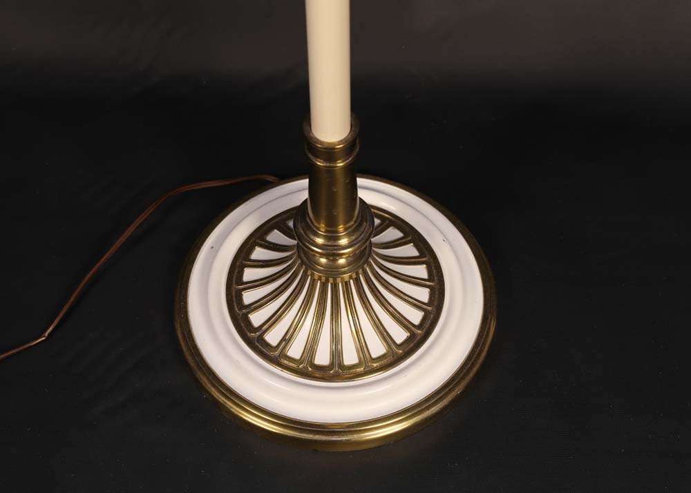 Vintage White Side Table Lamp