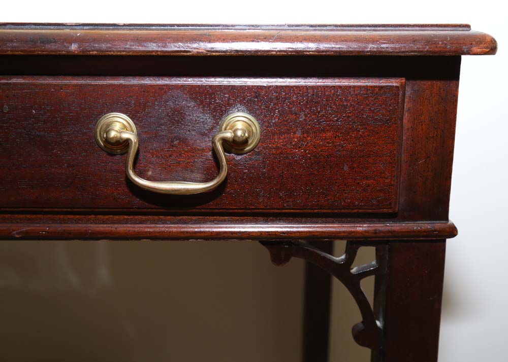 Traditional Style Desk
