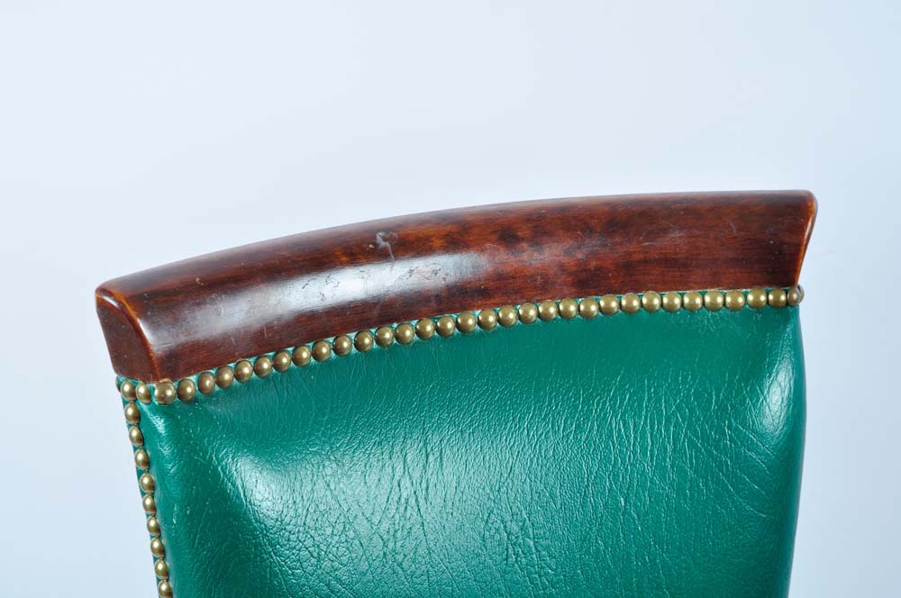 Traditional Style Side Chair