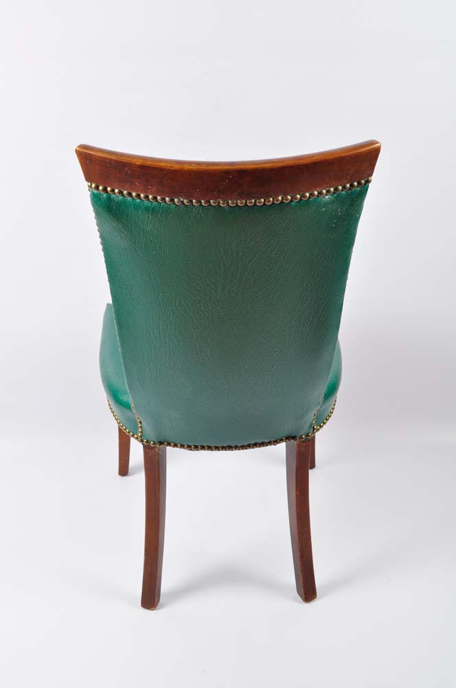Traditional Style Side Chair