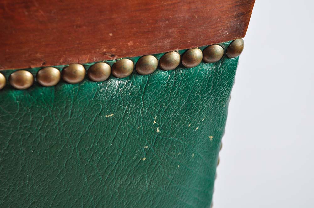 Traditional Style Side Chair