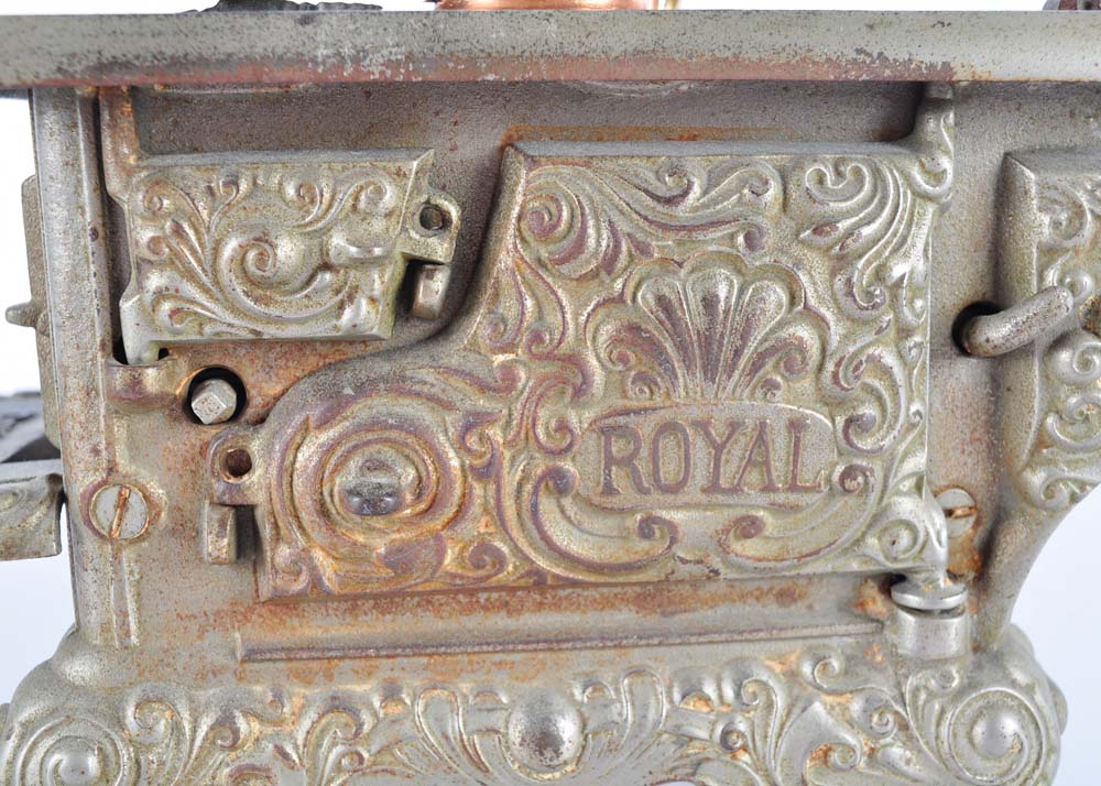 Royal Kenton Cast Iron Toy Stove