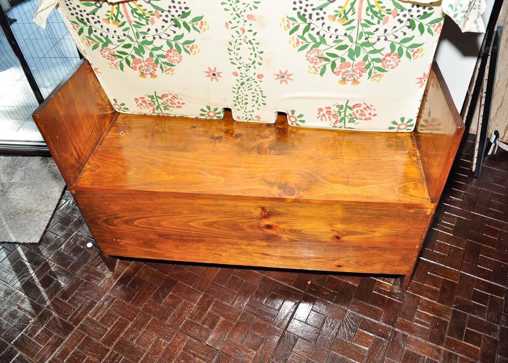 Primitive Style Bench