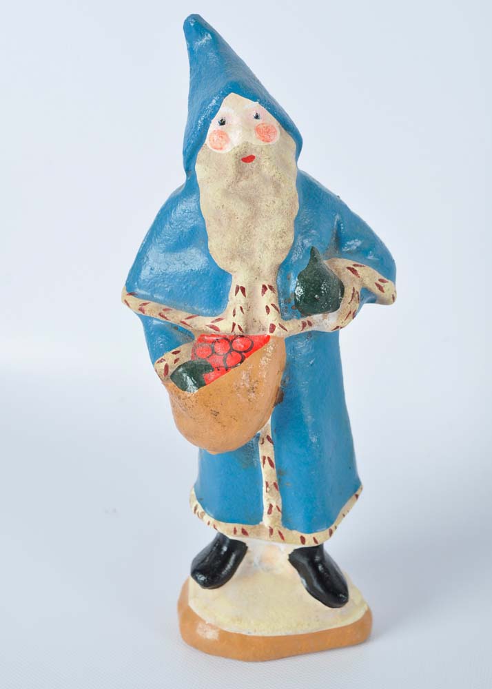 Primitive Style Santas