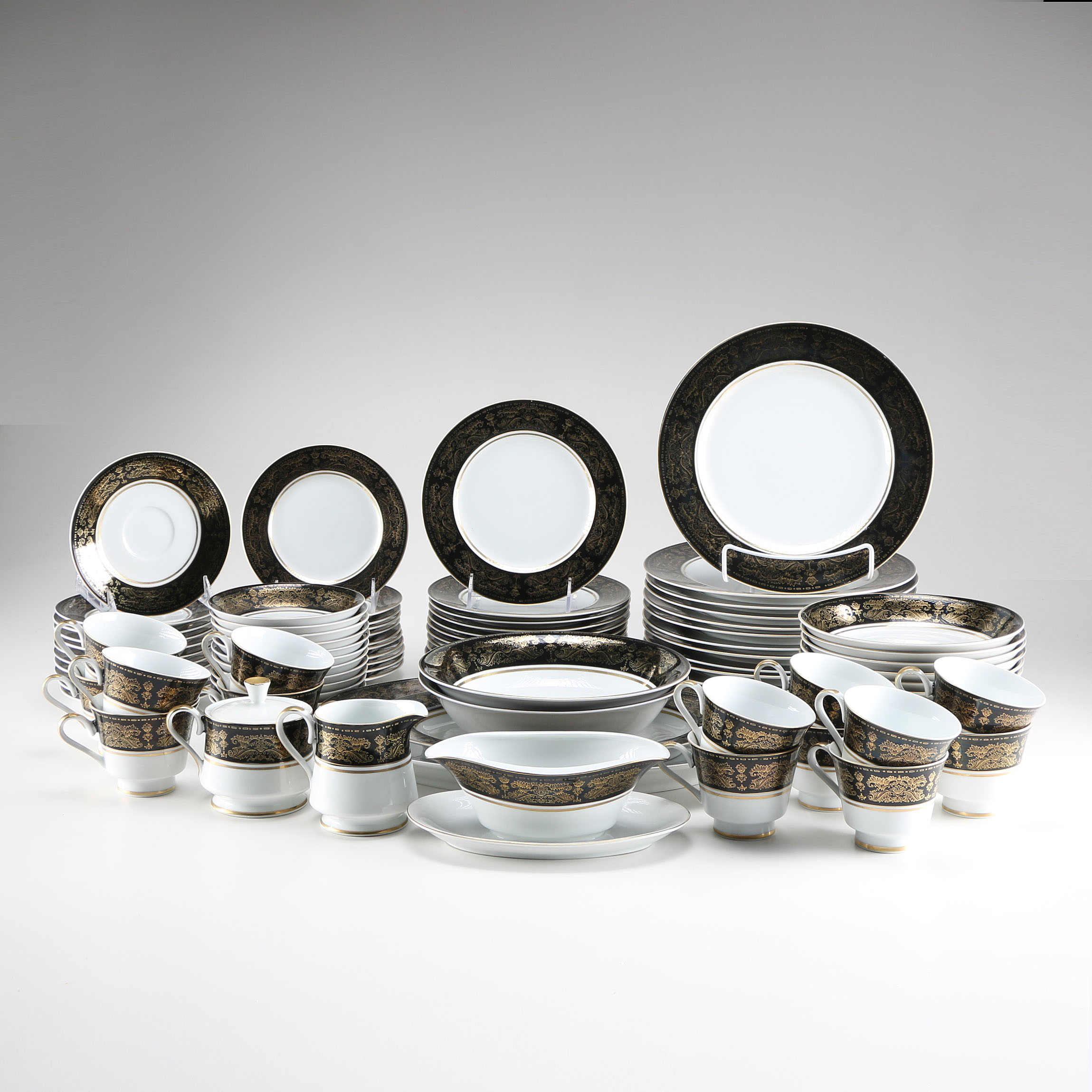 Yamaka "Hardwick" Fine China Set