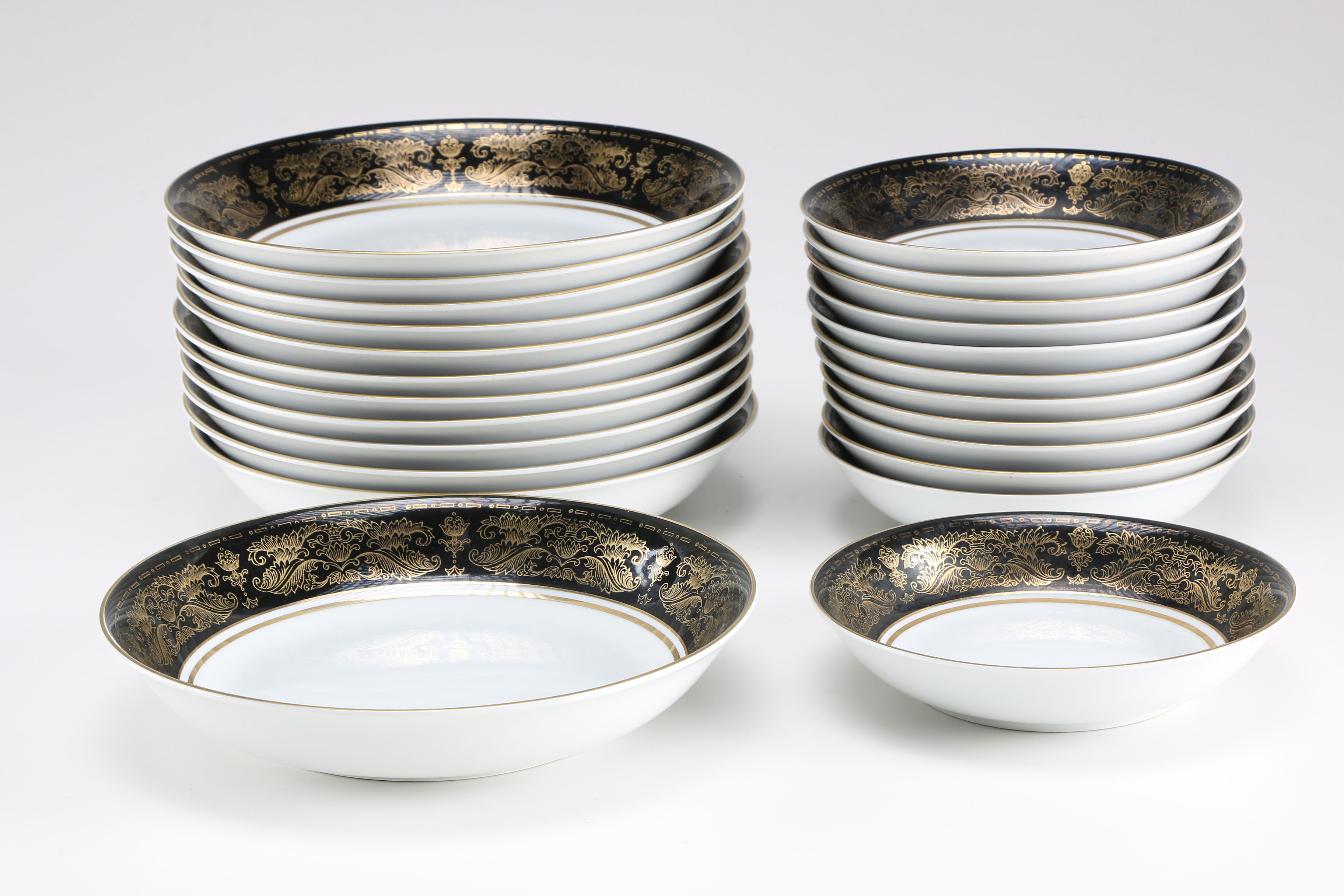 Yamaka "Hardwick" Fine China Set